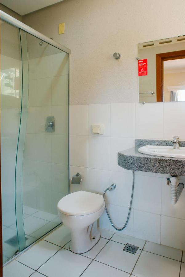 Oyo Cerrado Hotel, Campo Grande 大坎普 外观 照片 A shower cubicle