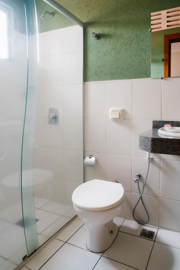 Oyo Cerrado Hotel, Campo Grande 大坎普 外观 照片 Bathroom with shower cubicle